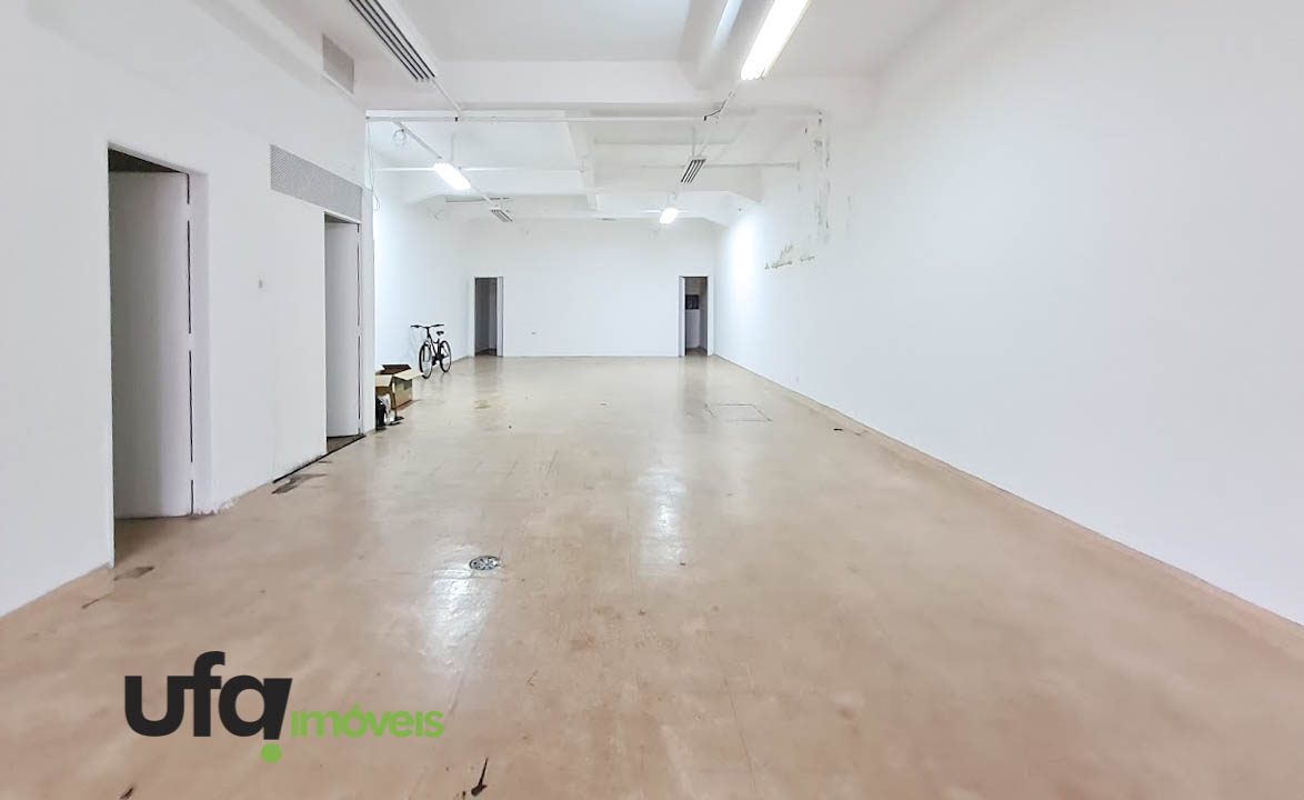 Ponto comercial em Perdizes com 154m²