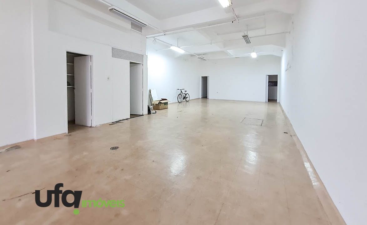 Ponto comercial em Perdizes com 154m²