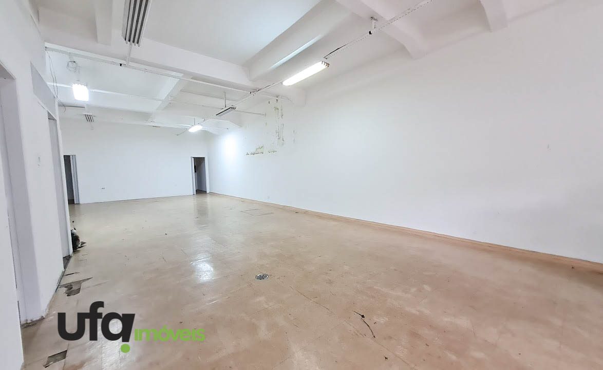 Ponto comercial em Perdizes com 154m²