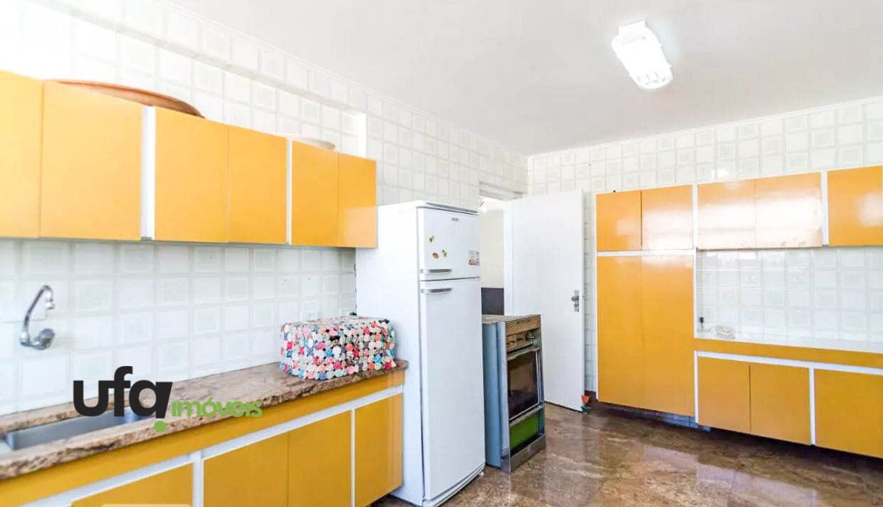 Apartamento para alugar na Santa Cecília, com 3 quartos, 211m²