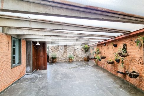 Casa para alugar no Alto de Pinheiros, com 2 suítes, 303m²